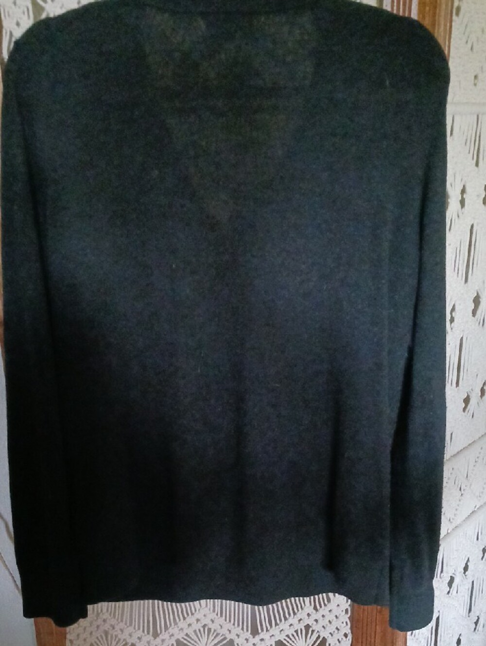 Quince Women's V-Neck Sweater - Charcoal Gray - Picture 3 of 3